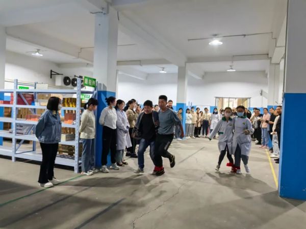 宁阳一滕医药有限公司开展“五四”青年节系列活动