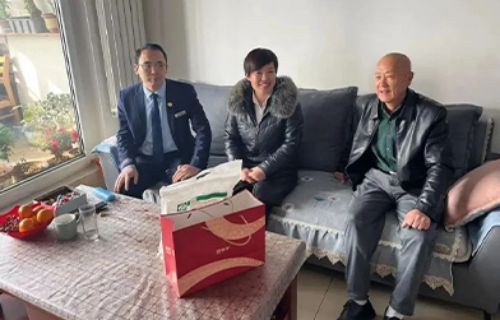 泰安一滕松峪酒店开展春节走访慰问活动