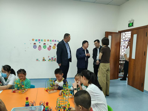 情暖中秋 助残有爱 —— 市残联领导到东平一滕医药星辰康复医疗中心走访慰问