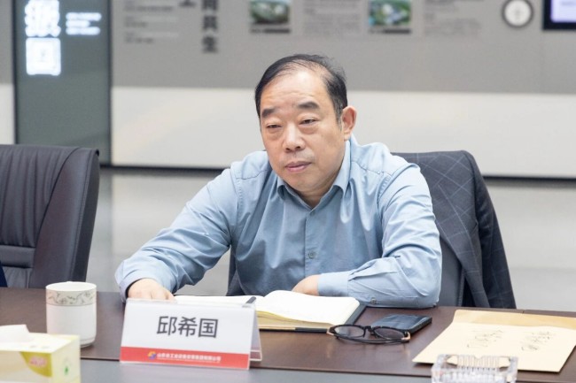 集团党委书记、董事长滕鸿儒一行到山东安装集团拜访交流