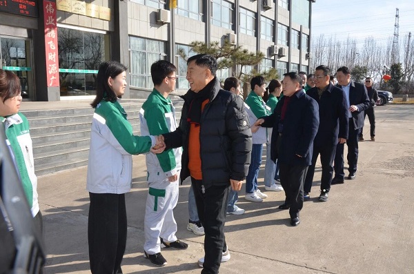 新春慰问暖人心，坚守岗位显担当丨集团党委书记、董事长滕鸿儒慰问春节坚守岗位职工
