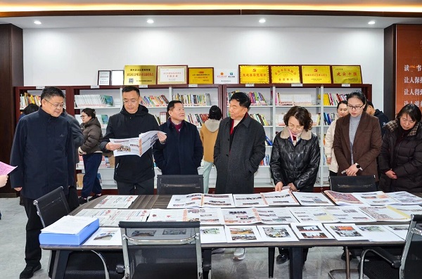 全市工会关爱服务女职工工作现场推进会与会人员到一滕集团调研观摩