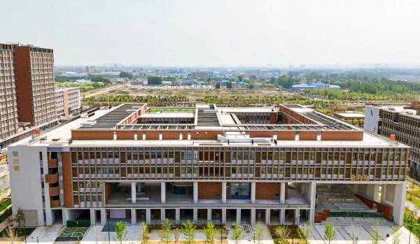 一滕匠筑精品 育梦筑就华章｜青岛理工大学临沂校区敏行楼圆满交付