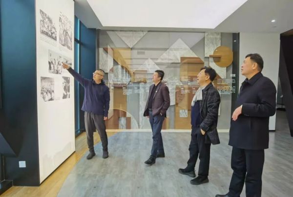 集团党委书记、董事长滕鸿儒到北京城建设计发展集团建筑院参观考察